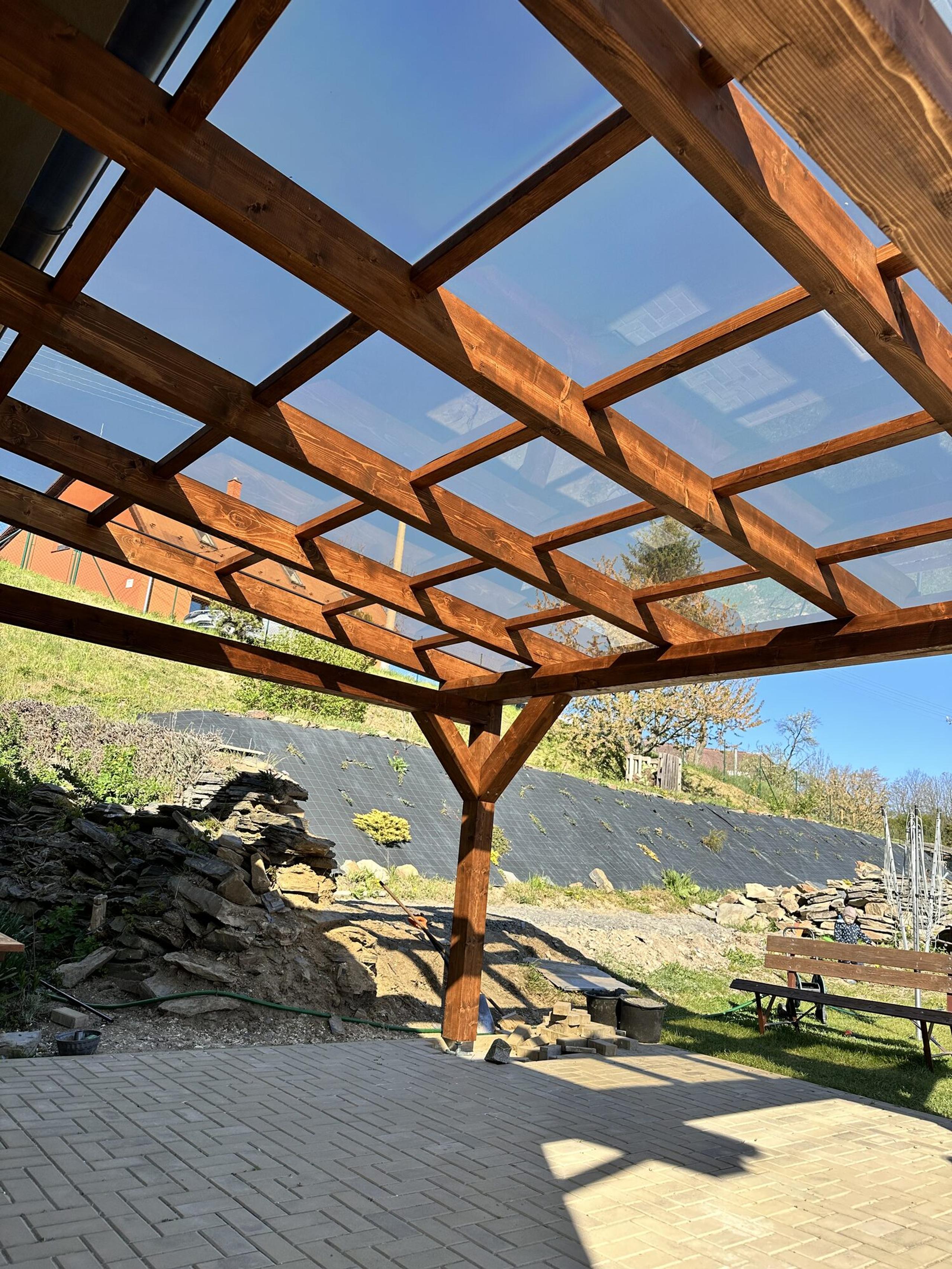 Dřevěná pergola na míru — fotka 5