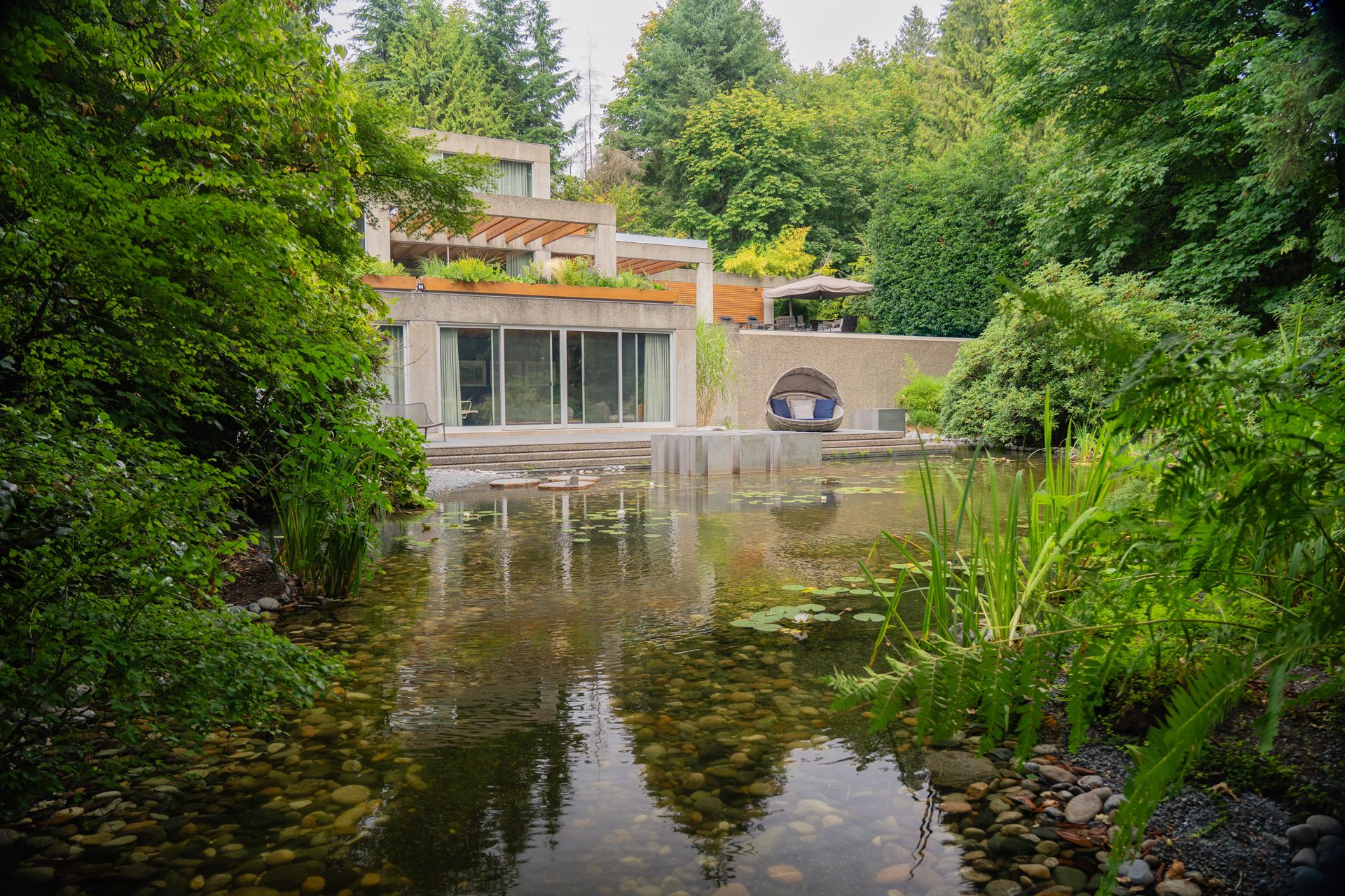 Streamworks Hero Background