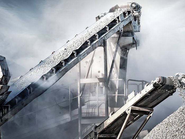 Salg, service og vedlikehold av transportbånd