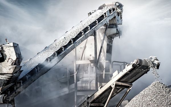 Salg, service og vedlikehold av transportbånd