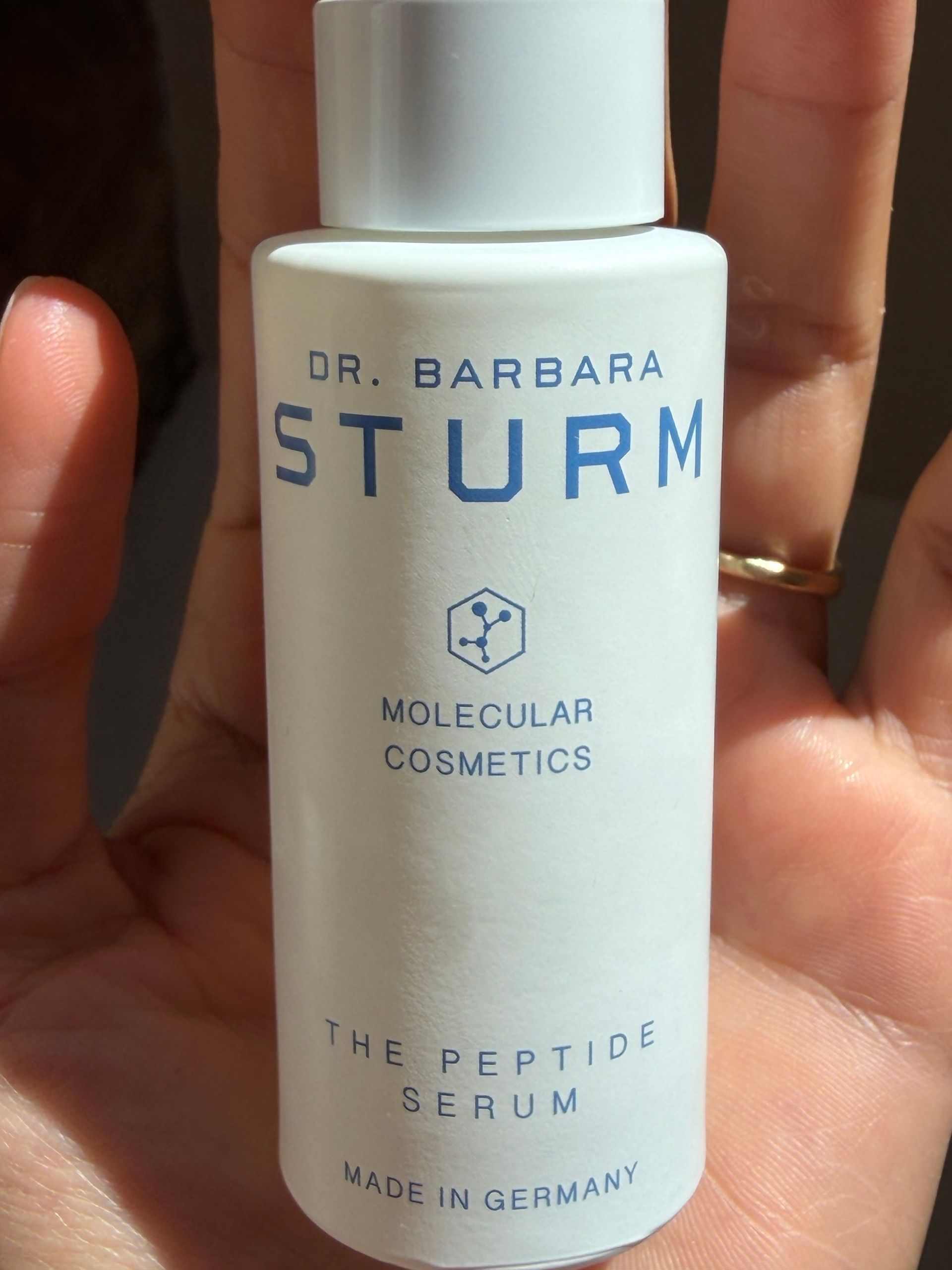 Bella Thomas for Dr. Barbara Sturm