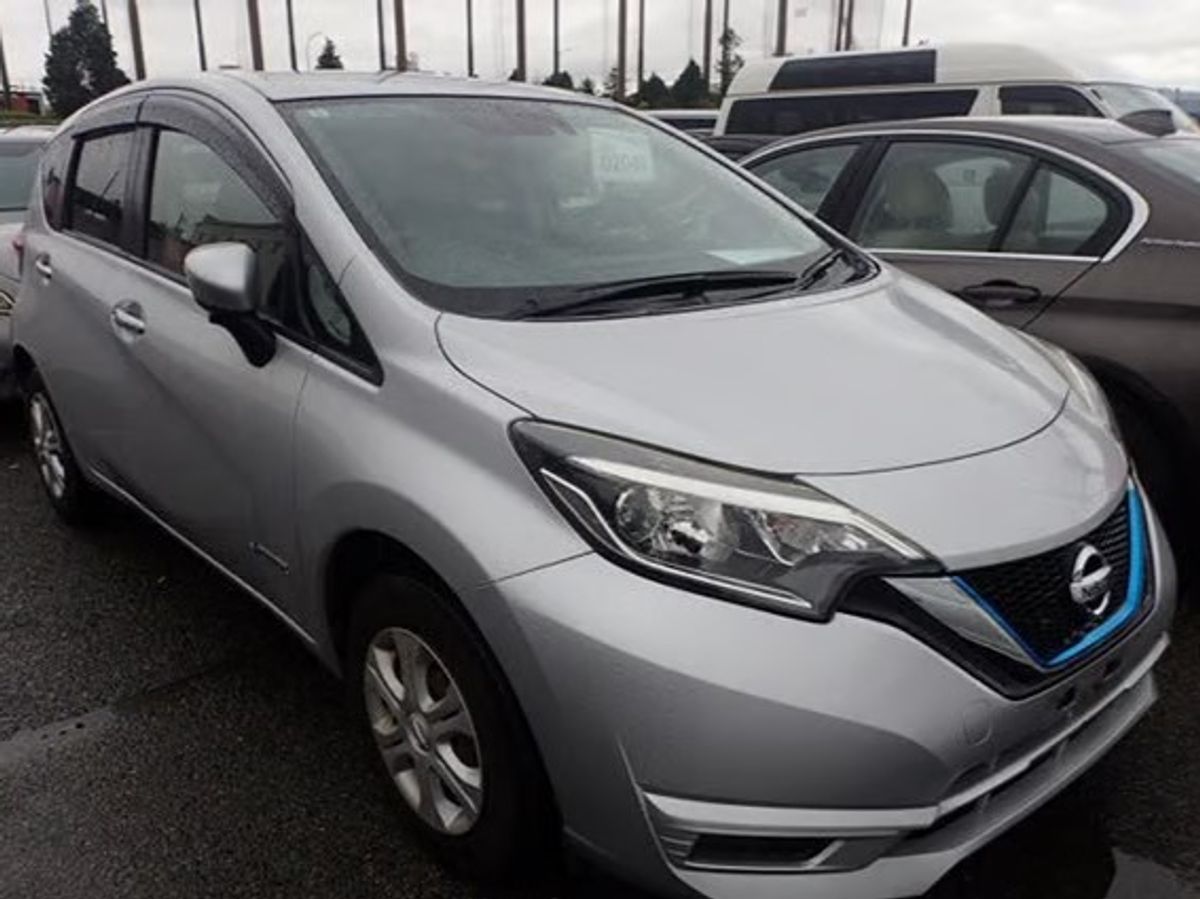 2017 NISSAN NOTE