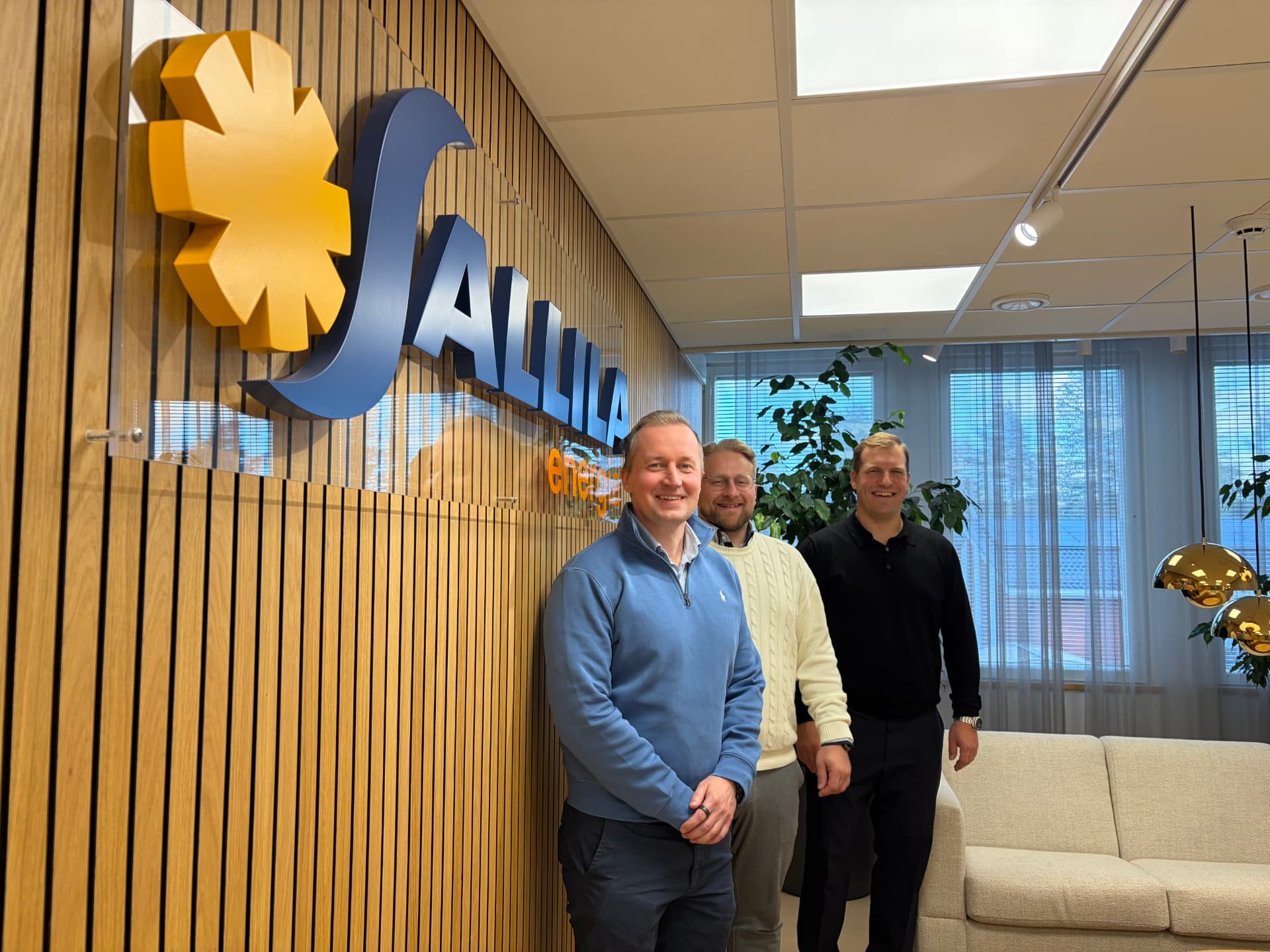 From left: Mikko Niemi, CFO of Sallila Energia Group, with Toni Miettinen, Sales Director, and Saku Pöllänen, CEO, of Finadeck Oy.