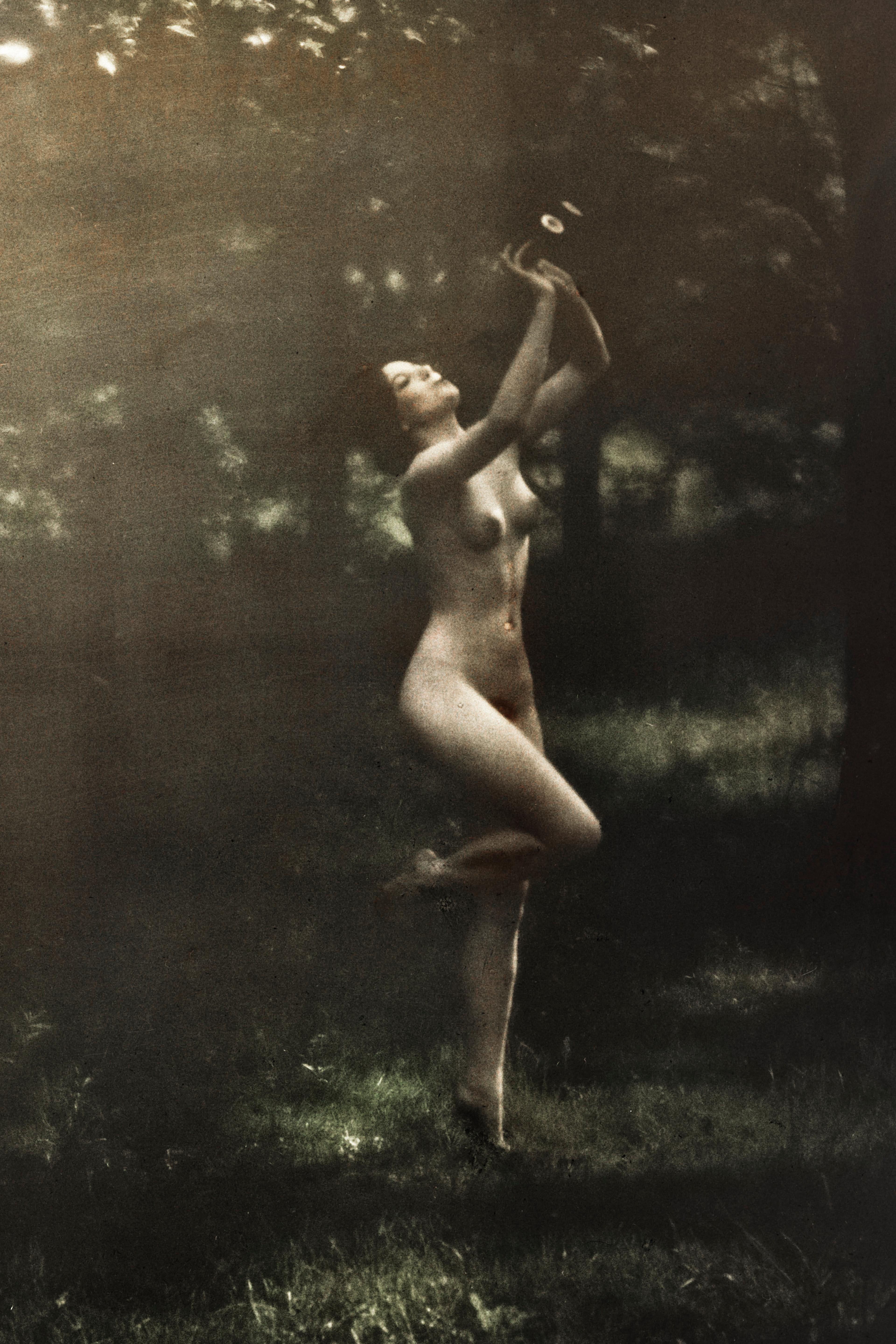 Nude Dancer with Aulos
