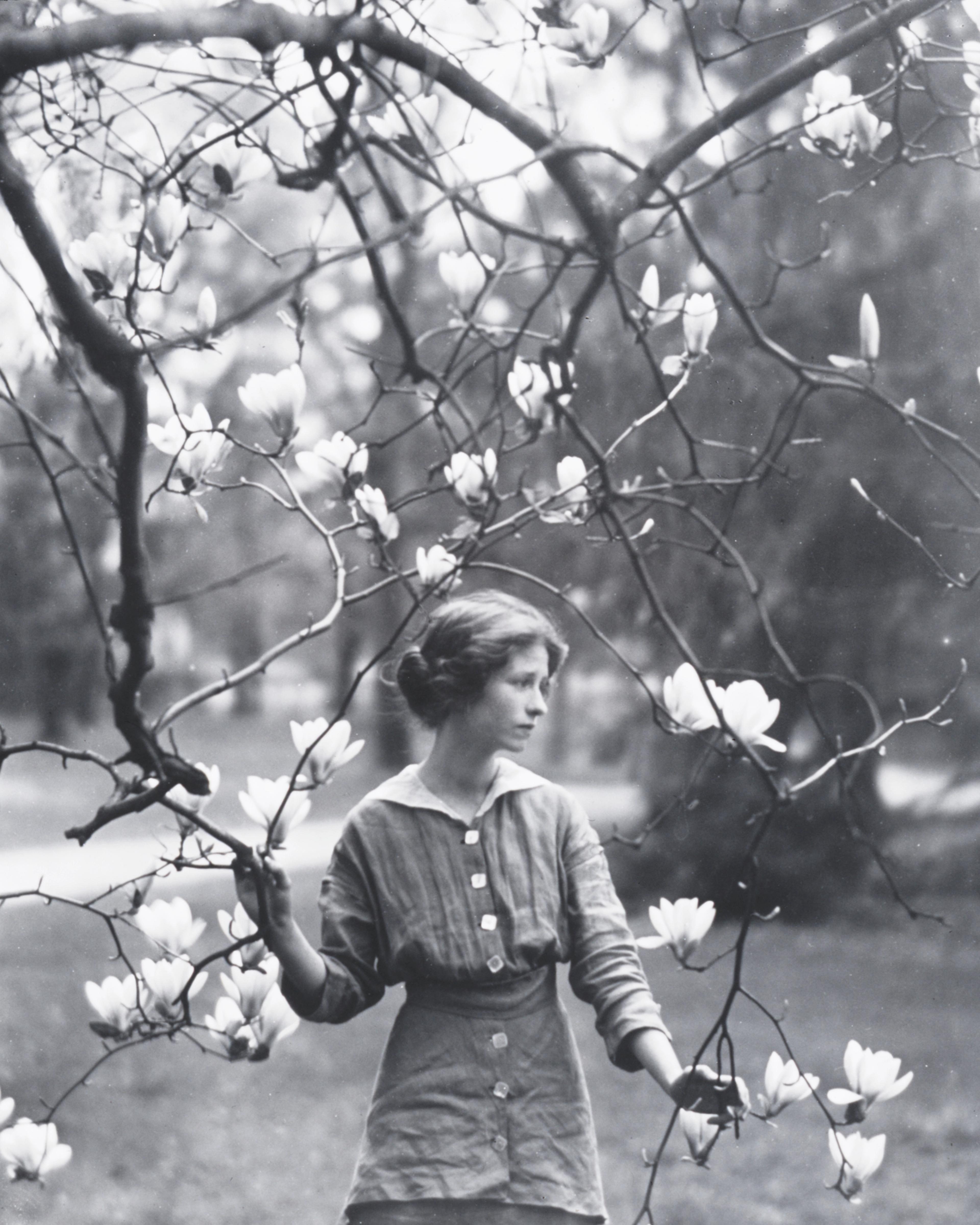 Portrait Photograph of Edna St. Vincent Millay