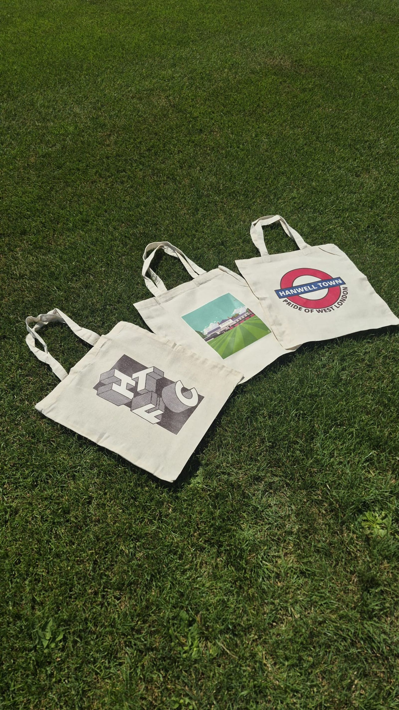TOTE BAGS