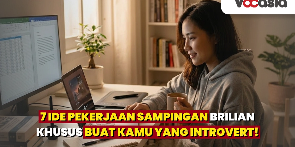 Seorang wanita yang nyaman bekerja sampingan secara freelance dari rumah menggunakan laptop di ruangan yang tenang.