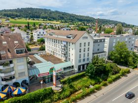 Charmante 4.5-Zimmer-Wohnung im 3. OG mit Balkon in Menziken