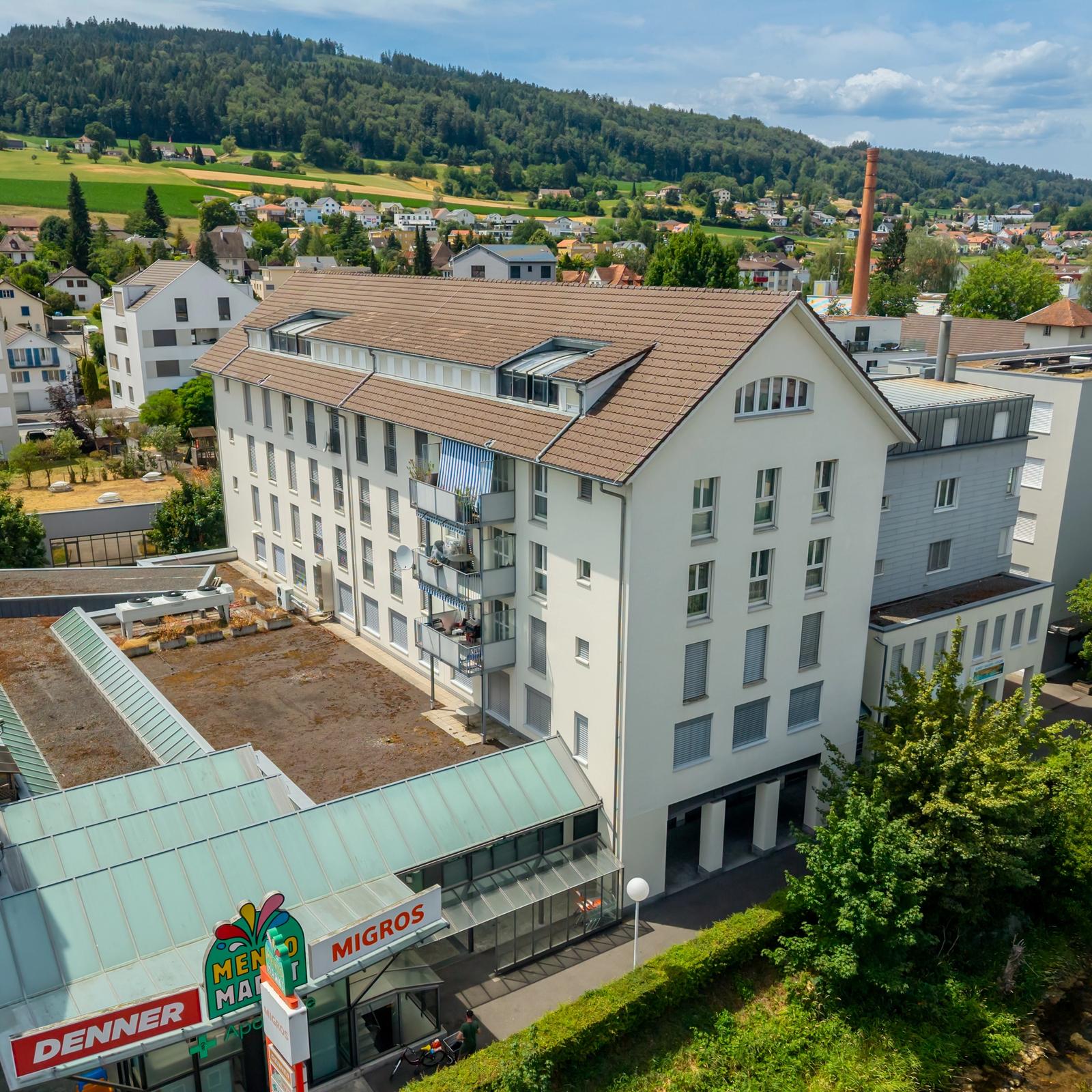 Charmante 4.5-Zimmer-Wohnung im 3. OG mit Balkon in Menziken