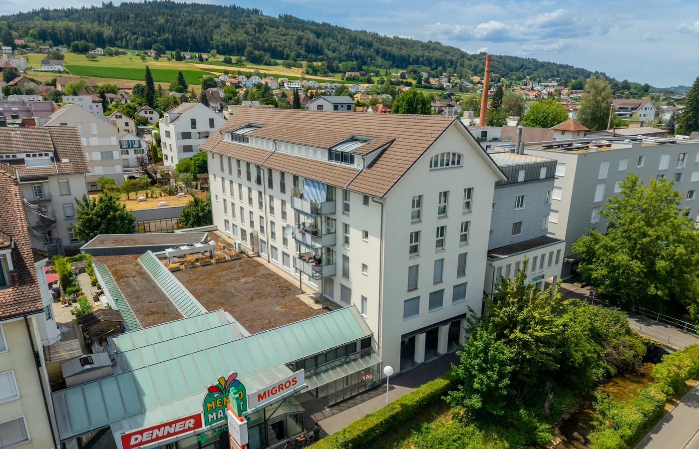 Charmante 4.5-Zimmer-Wohnung im 3. OG mit Balkon in Menziken