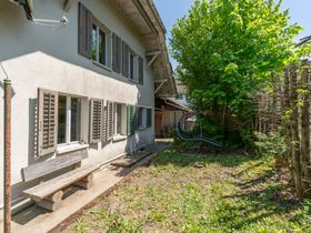 Charmantes Wohnhaus mit Scheune und Baulandreserve