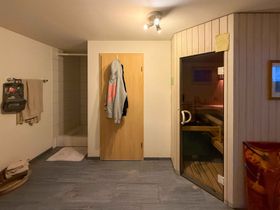 Exklusive 4.5-Zimmer-Gartenwohnung mit Wintergarten