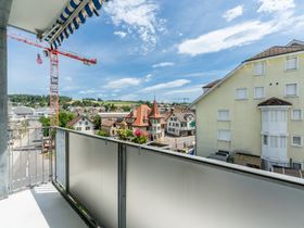 Charmante 4.5-Zimmer-Wohnung im 3. OG mit Balkon in Menziken