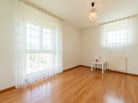 Charmante 4.5-Zimmer-Wohnung im 3. OG mit Balkon in Menziken