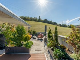 Terrasse mit Grillbereich