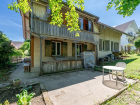 Charmantes Wohnhaus mit Scheune und Baulandreserve