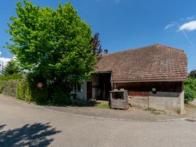 Charmantes Wohnhaus mit Scheune und Baulandreserve