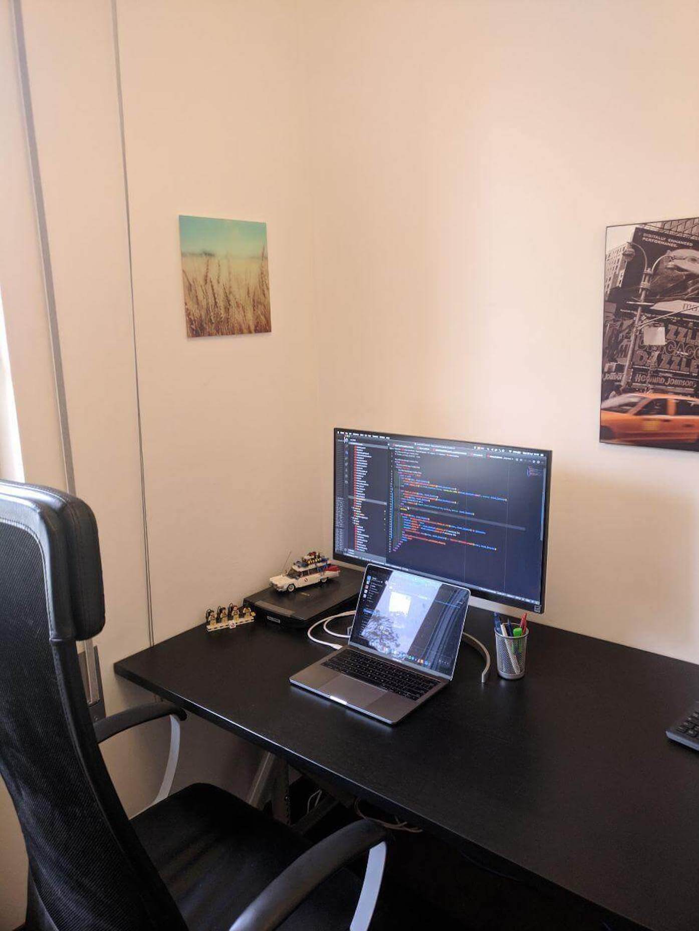 Mattia's home office setup