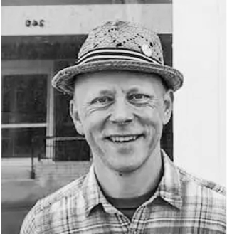 a headshot of Ben Wilson