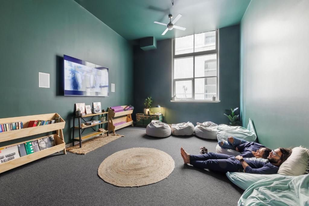 Lounge area