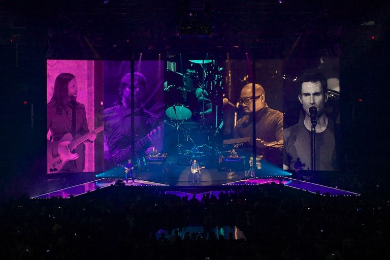 Maroon 5 Overexposed Tour 2013