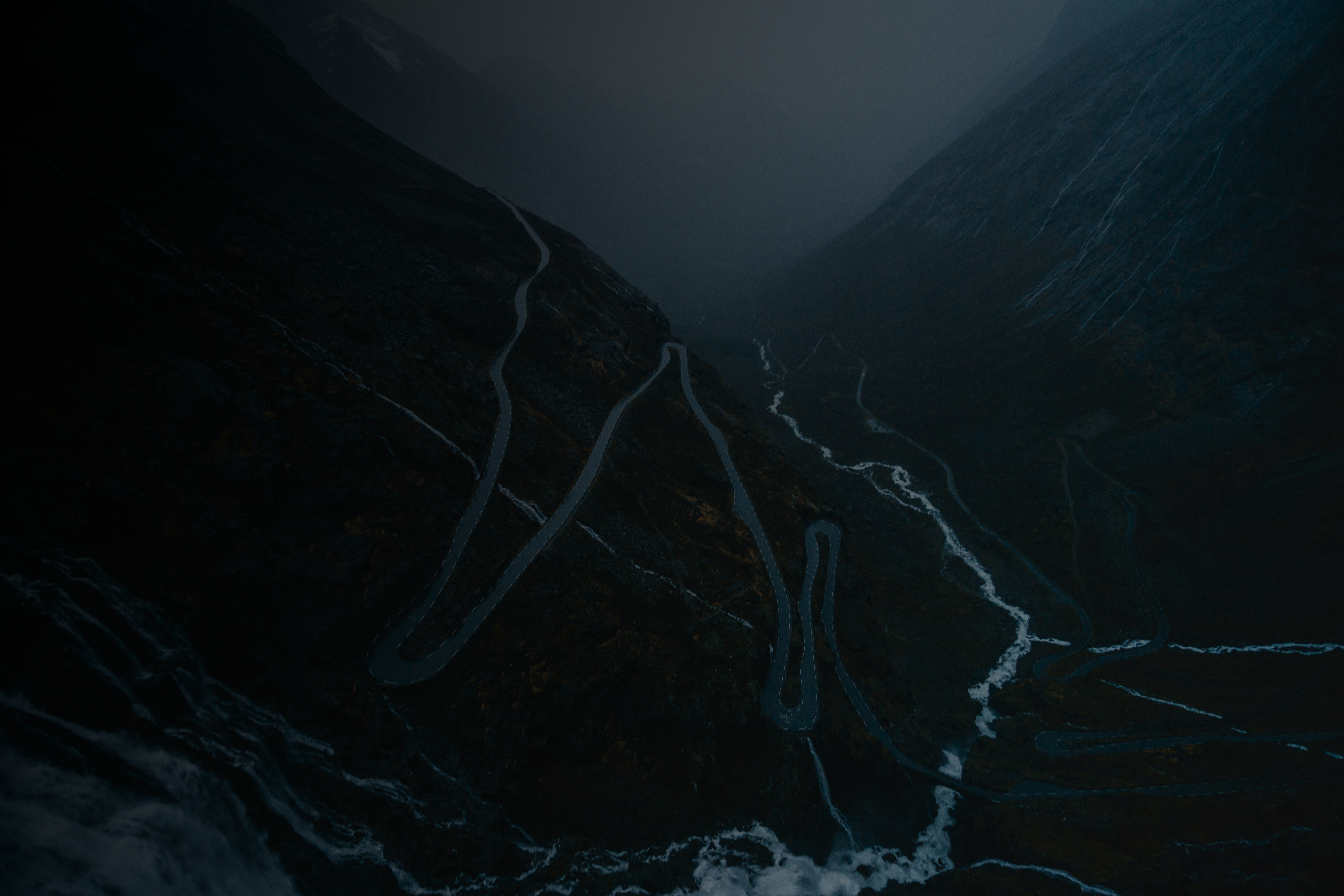 Przeróbka samochodów z USA do standardów europejskich – kompletny poradnik