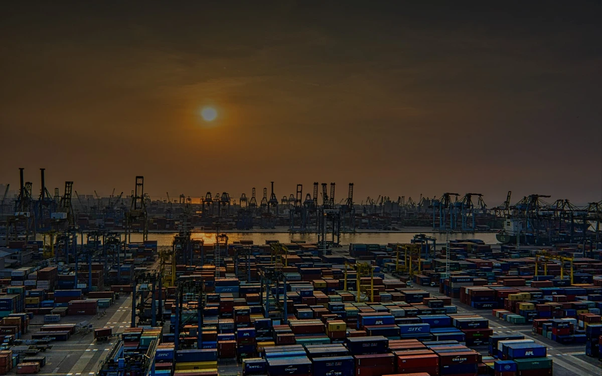 Jak wygląda odprawa celna auta z USA krok po kroku?