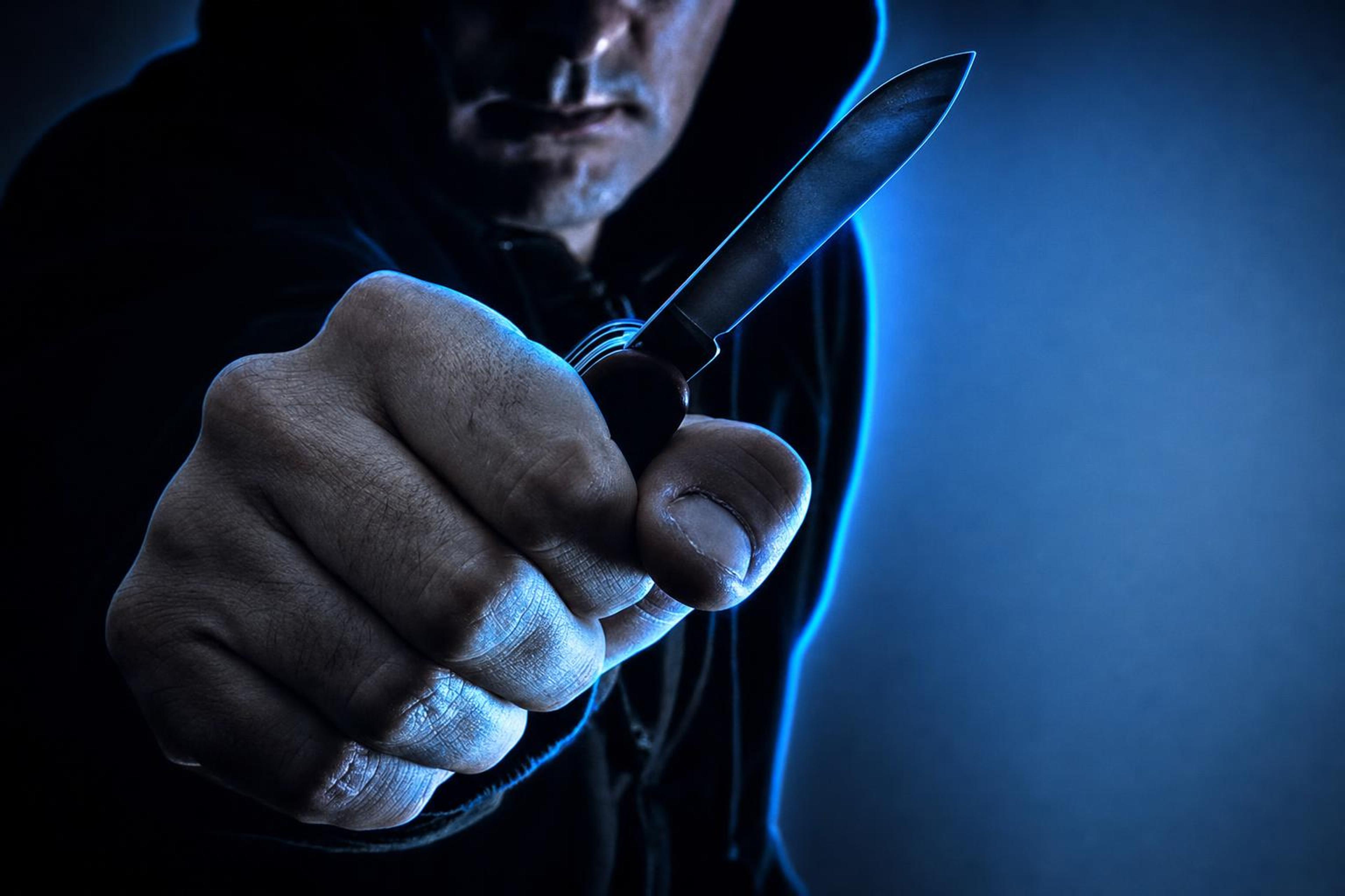 UK Crypto Trader Claims Masked Attackers Took Nearly $800,000 in Digital Assets