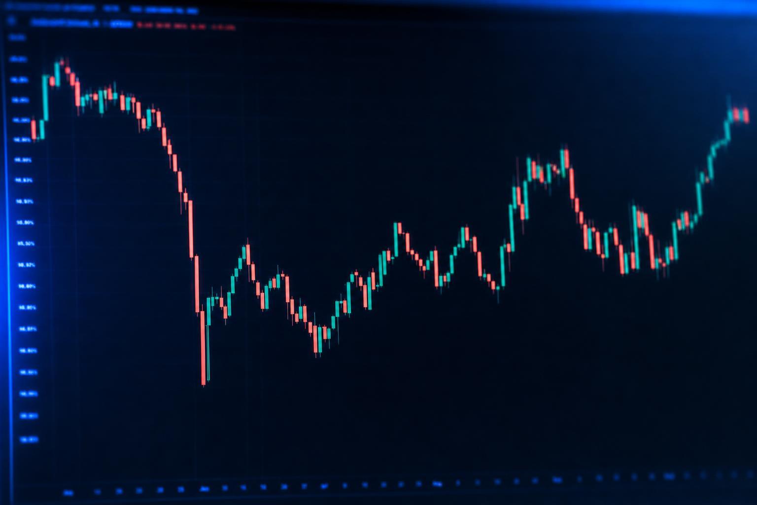Bitcoin Becomes a Defensive Focus as Altcoins Weaken and ETF Flows Shift