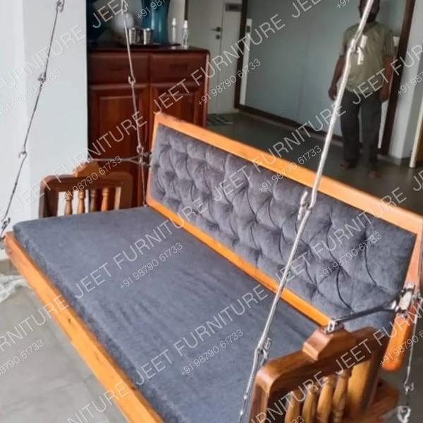 Heritage Palace Swing
