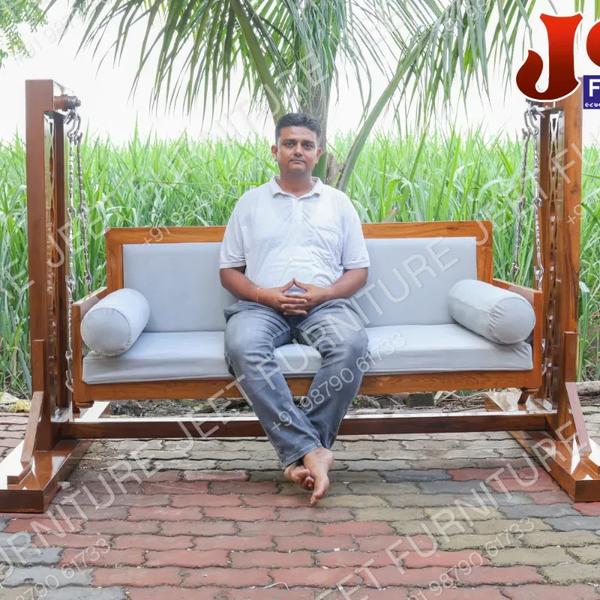 Breeze Lounge Stand Swing