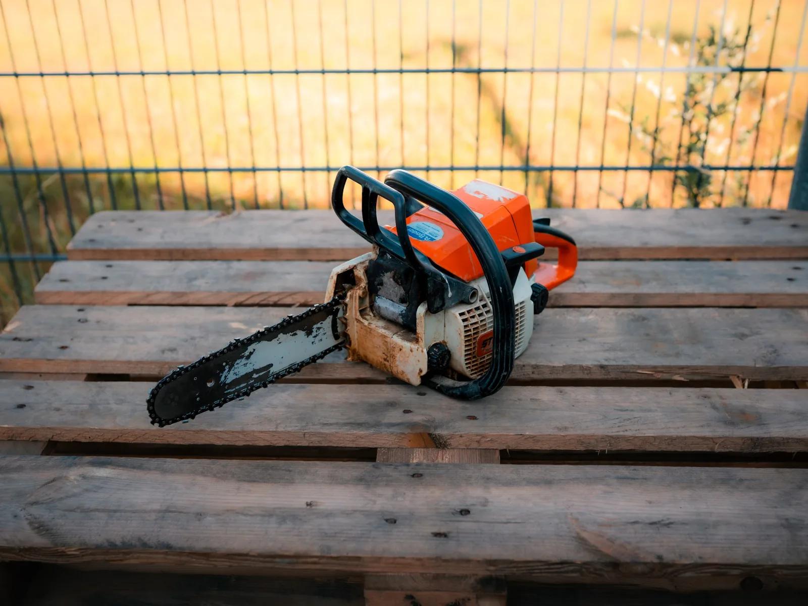 STIHL MS 250 Motorsäge – Mietgerät bei Bader Powersports in Neumarkt