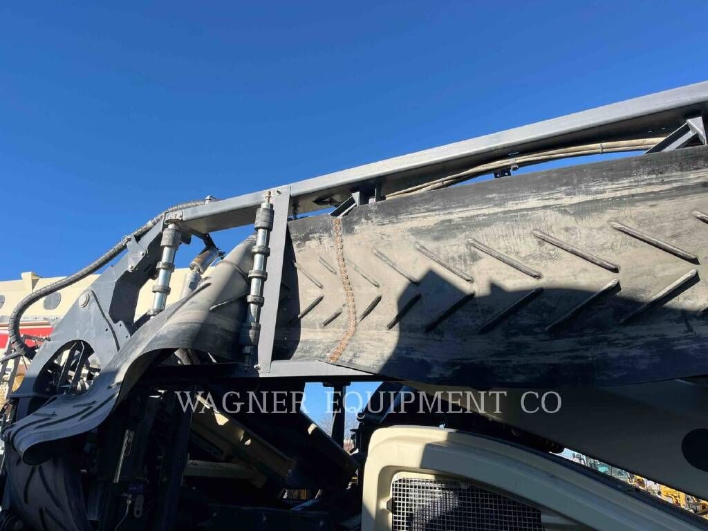 Used 2022 METSO Crushers ST3.8