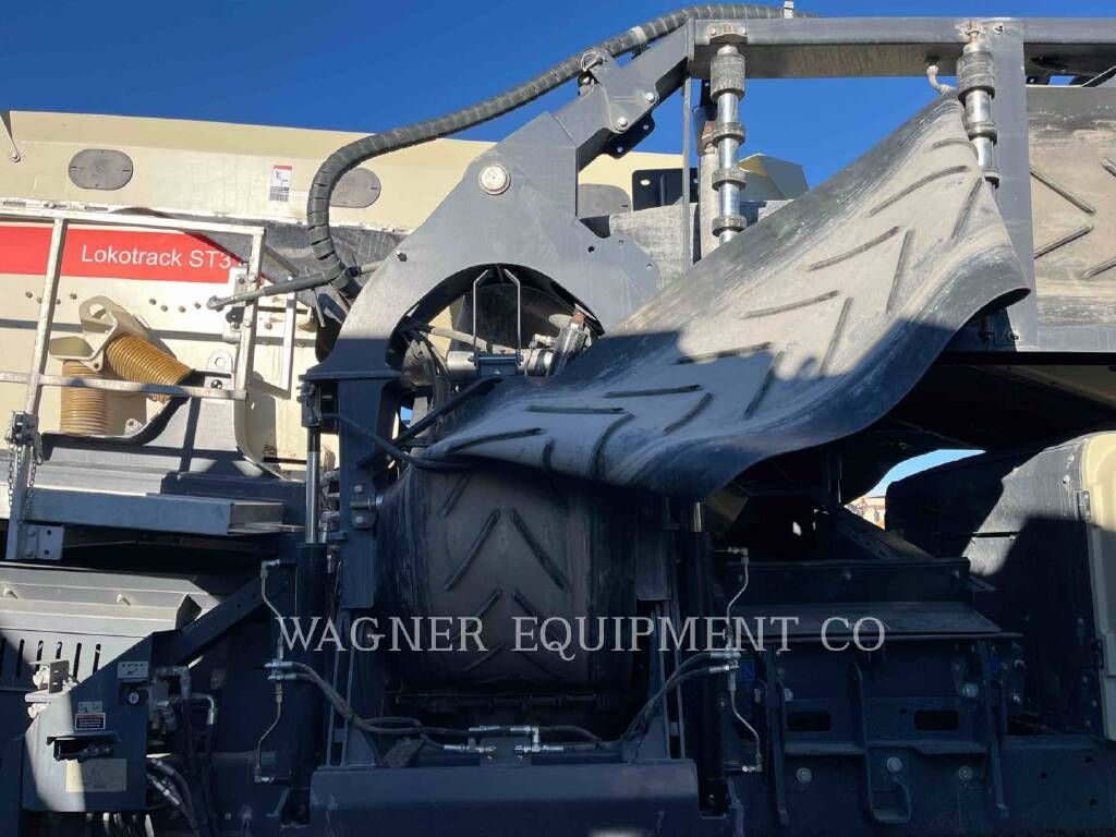 Used 2022 METSO Crushers ST3.8