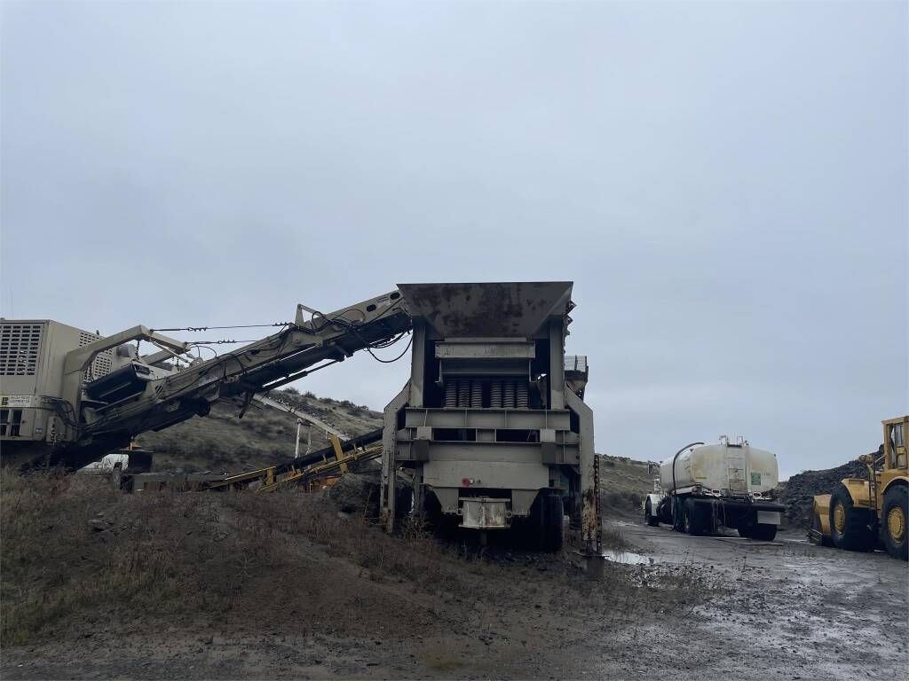 Used BEAR CLAW Crushers W200RDS