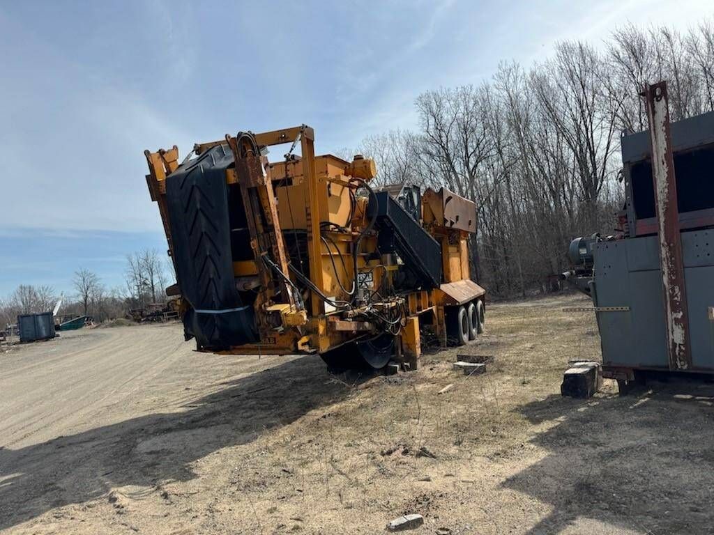 Used 2008 TESAB Crushers 1012TS