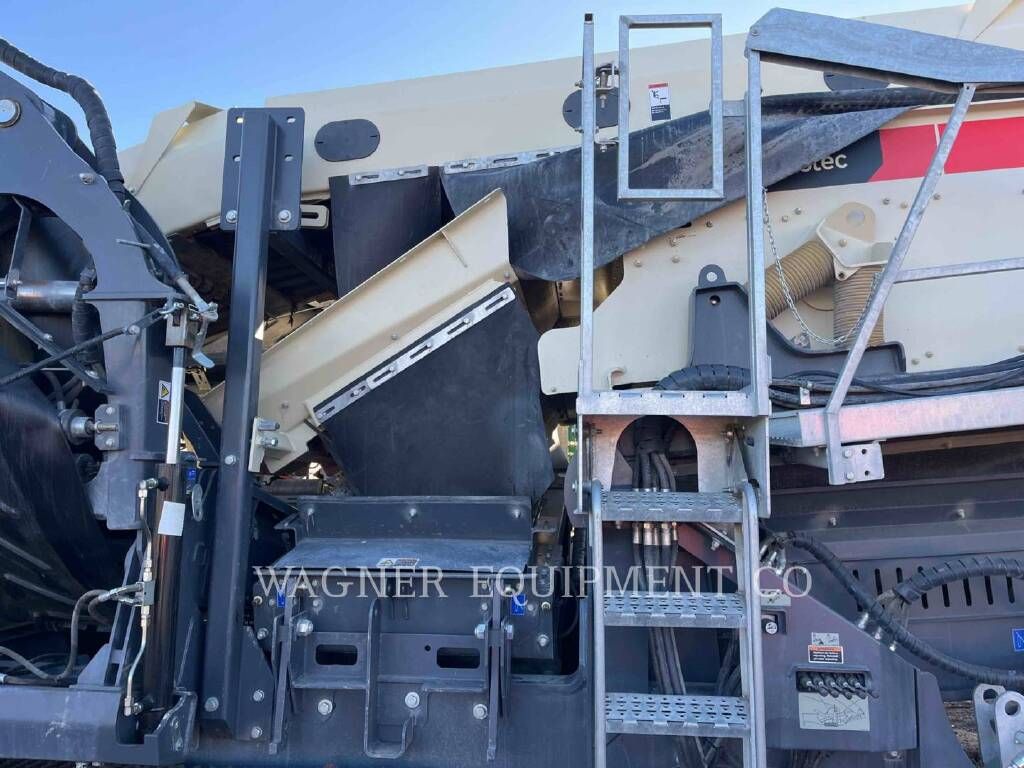Used 2022 METSO Crushers ST3.8