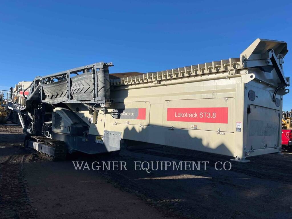 Used 2022 METSO Crushers ST3.8