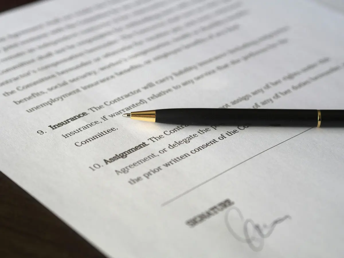 What is the Difference Between Electronic Signatures and Digital Signatures?
