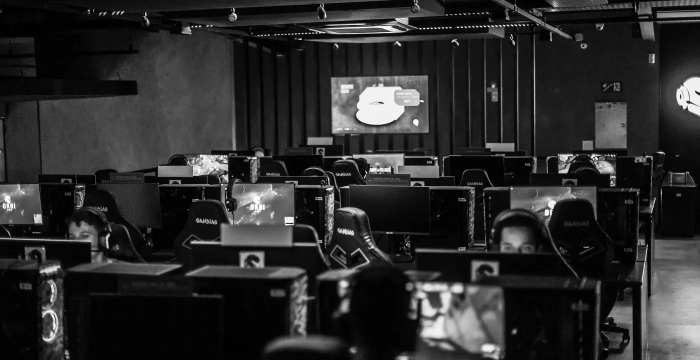 E-sportkontrakter: Spilleraftaler i den digitale arena