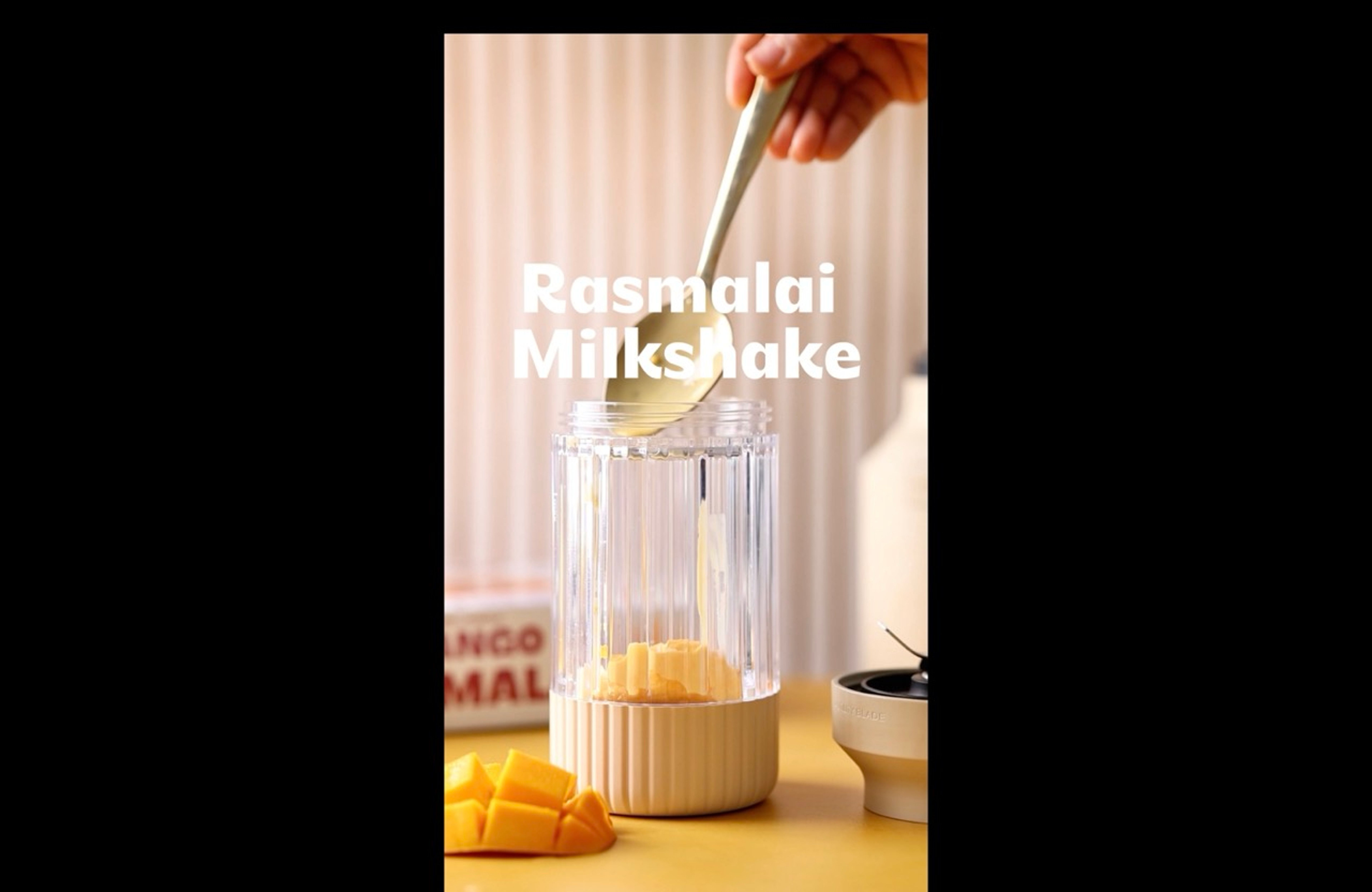 Mango Rasmalai Milkshake, step 1