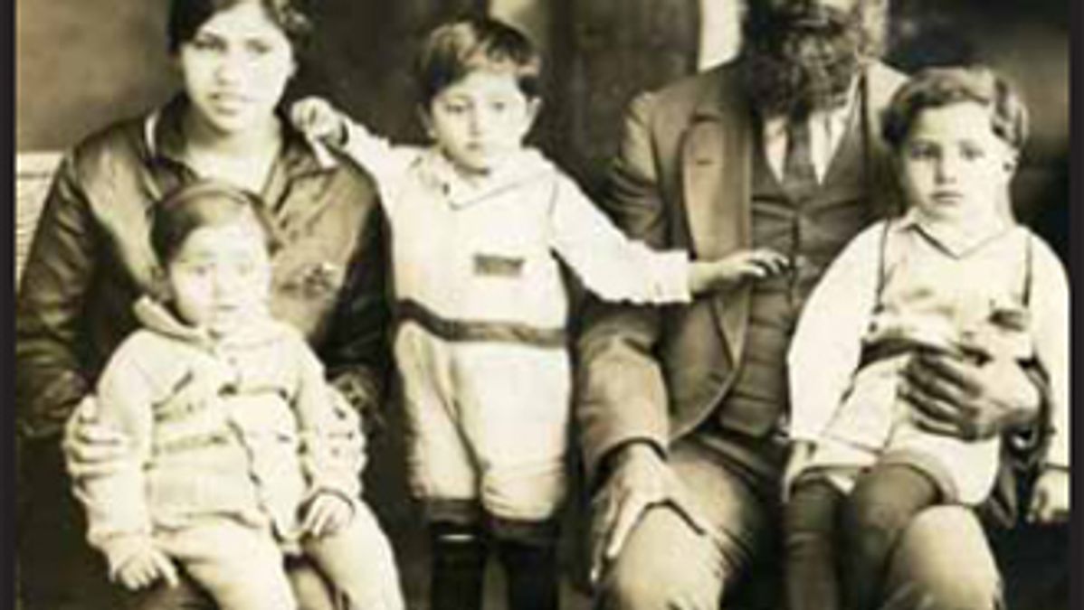 Puna Singh and Nand Kaur with their 3 young children