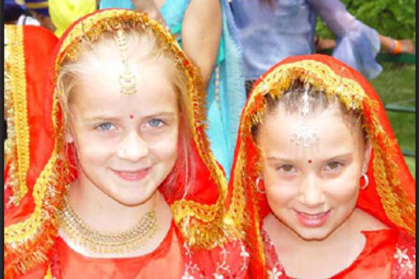 Traditional Giddha (folkdance) attire