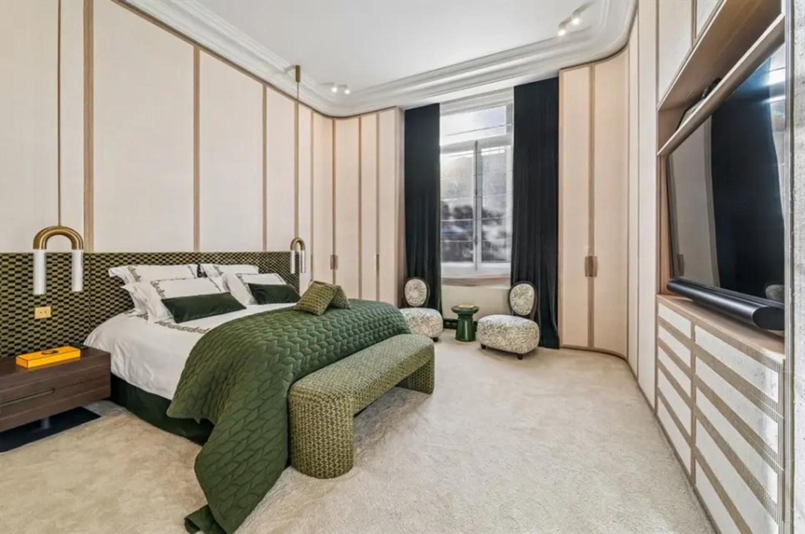 Suite parentale spacieuse avec dressings sur mesure