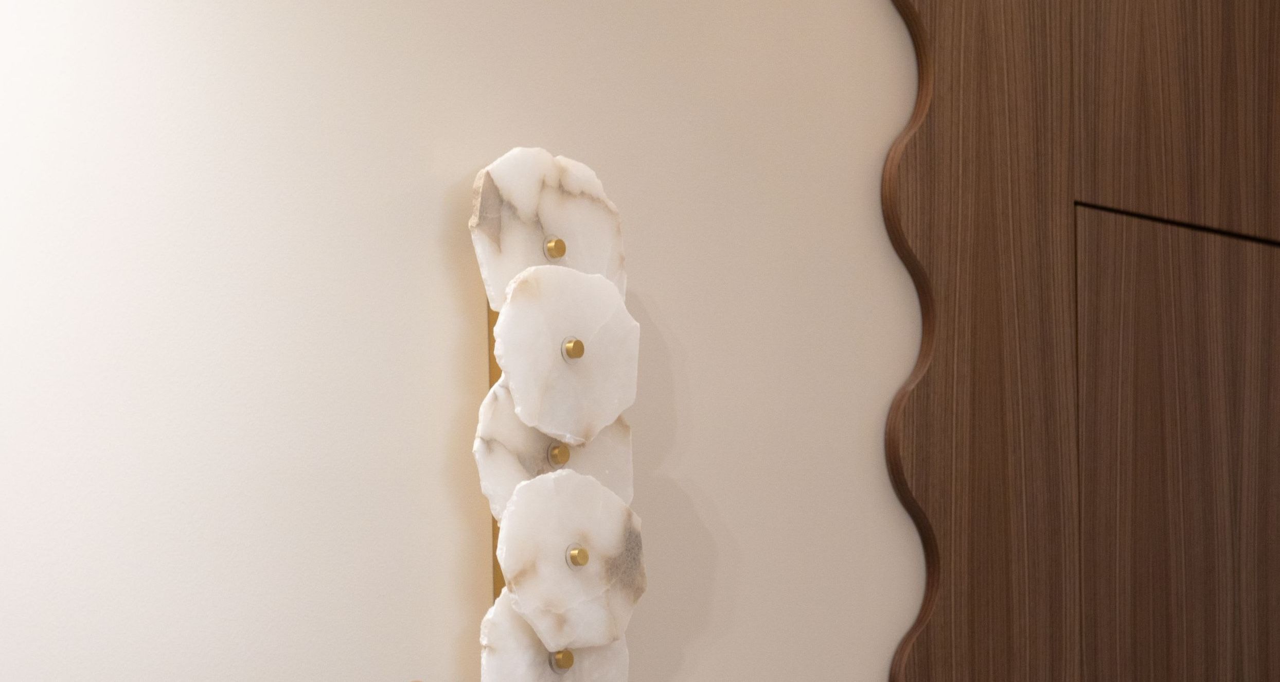 Appartement 2 chambres rénové et lumineux avec séjour à Saint-Germain-des-Prés.