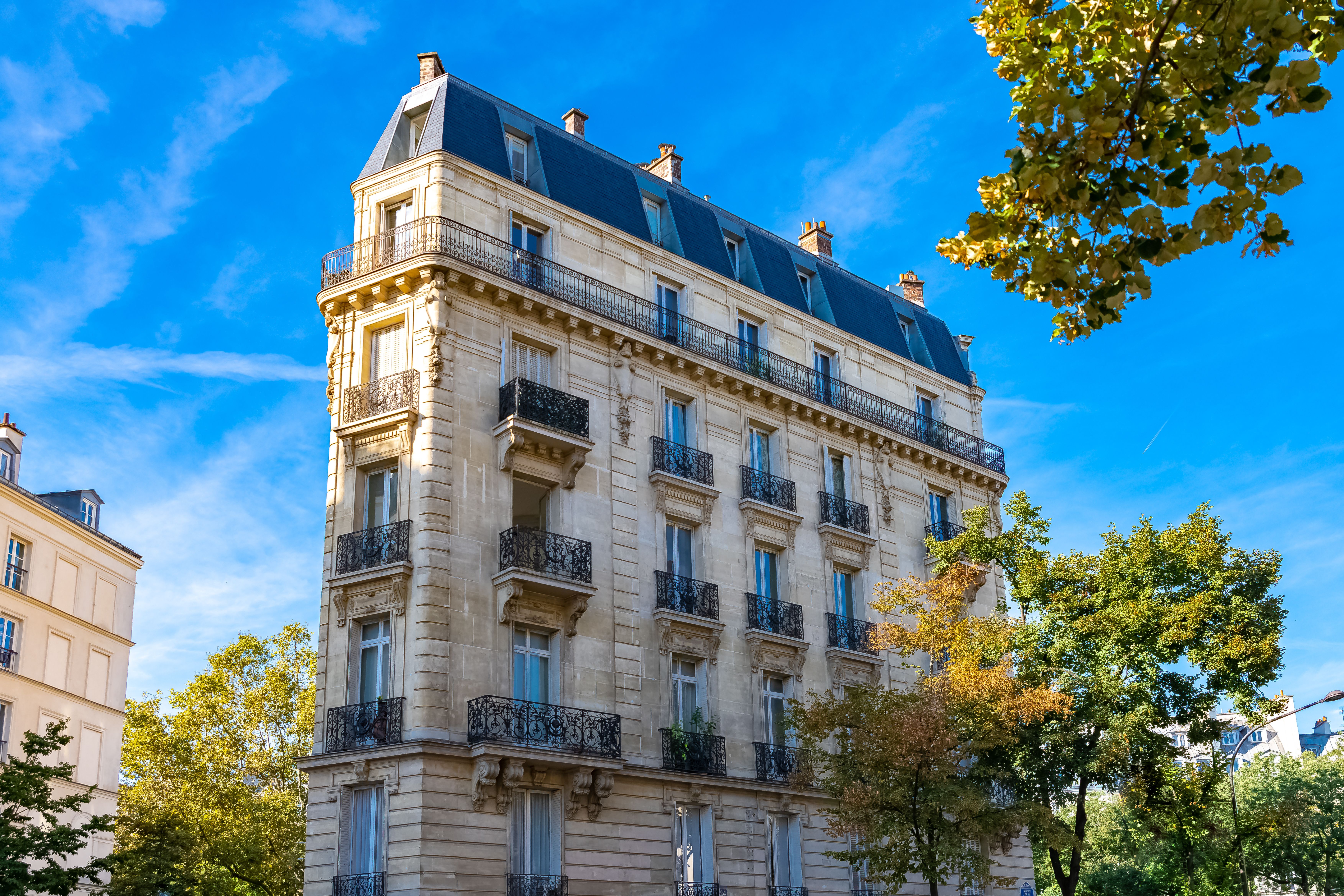 Building a winning dossier for a Paris studio