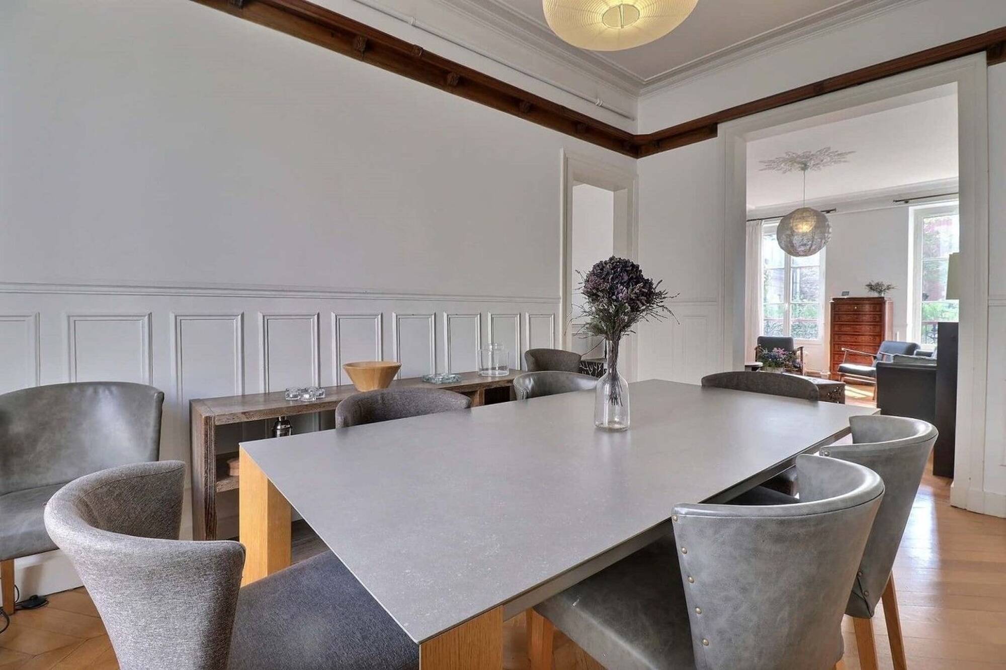 Rue de Bourgogne • Salle de dîner