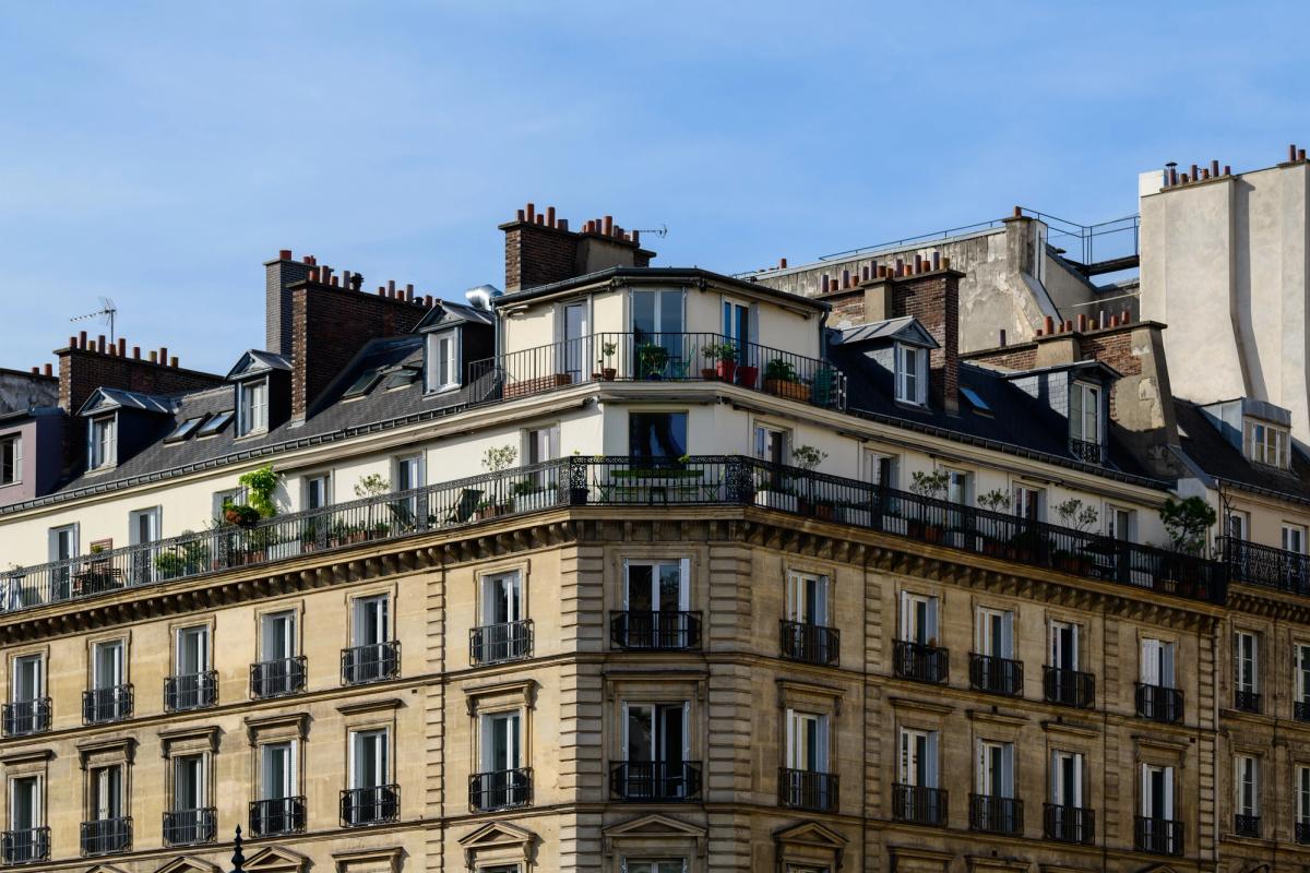 Vendre un bien parisien depuis l'étranger