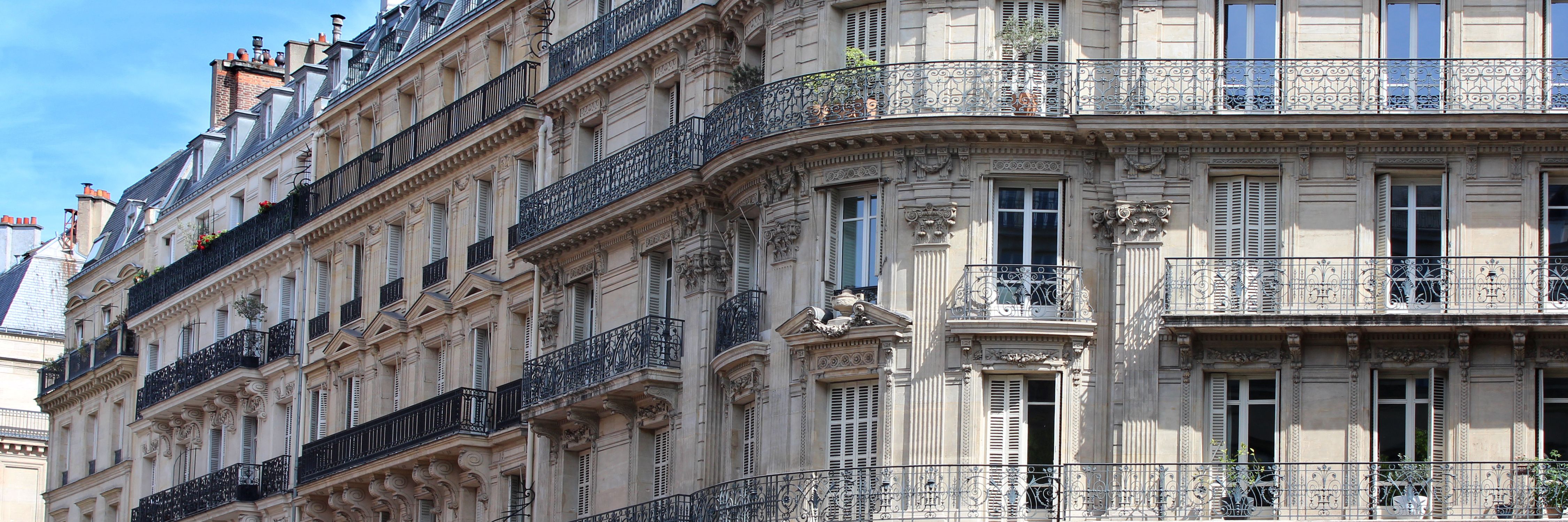 Louer à Paris sans parler français