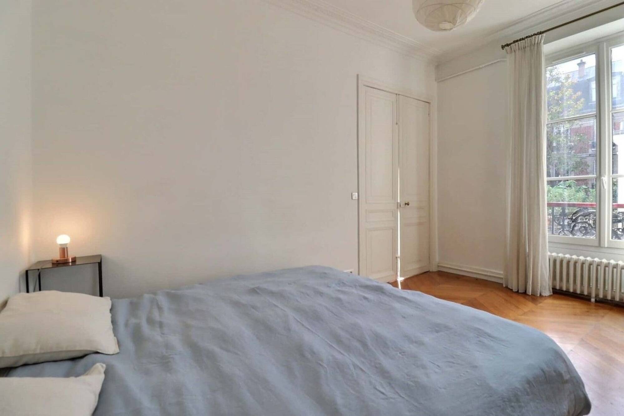 Rue de Bourgogne • Chambre